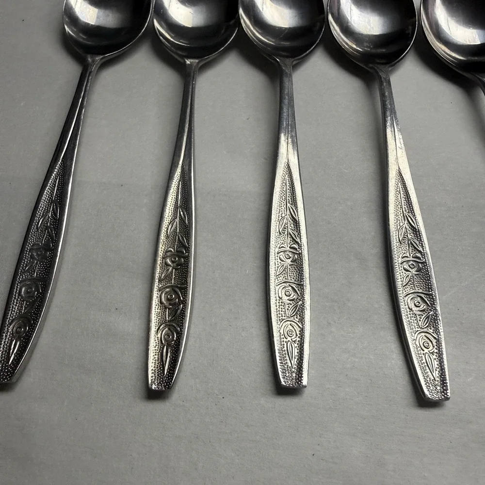 9 Vintage Customcraft CUS1 Dinner Place Spoons Roses Stainless Steel Flatware